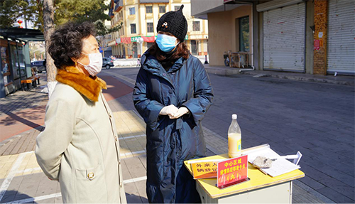 【最美逆行者】戰(zhàn)疫女神，節(jié)日快樂(lè)