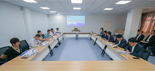 省森工集團露水河林業(yè)局與長白山旅游股份有限公司就森林旅游、促進林業(yè)轉型升級開展業(yè)務對接
